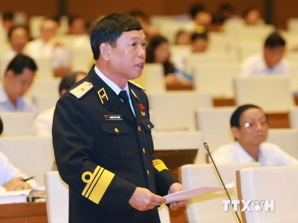 Депутаты НС СРВ обсудили проект закона о природных ресурсах и экологии относительно моря и островов